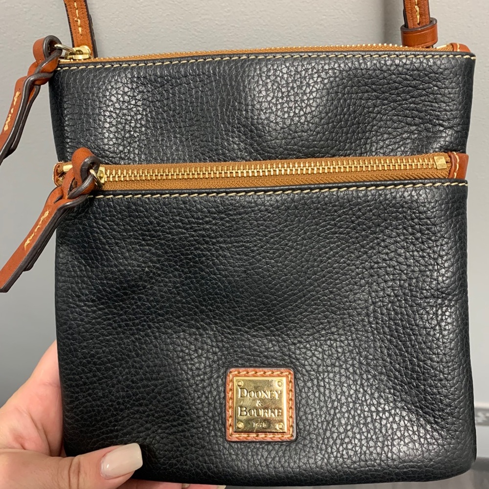 D&B crossbody